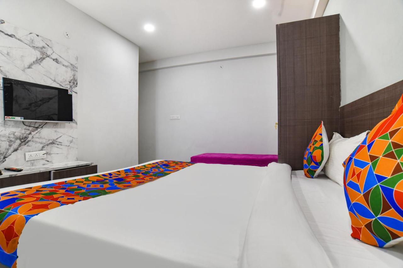 Fabhotel Dev'S Inn อินดอร์ ภายนอก รูปภาพ